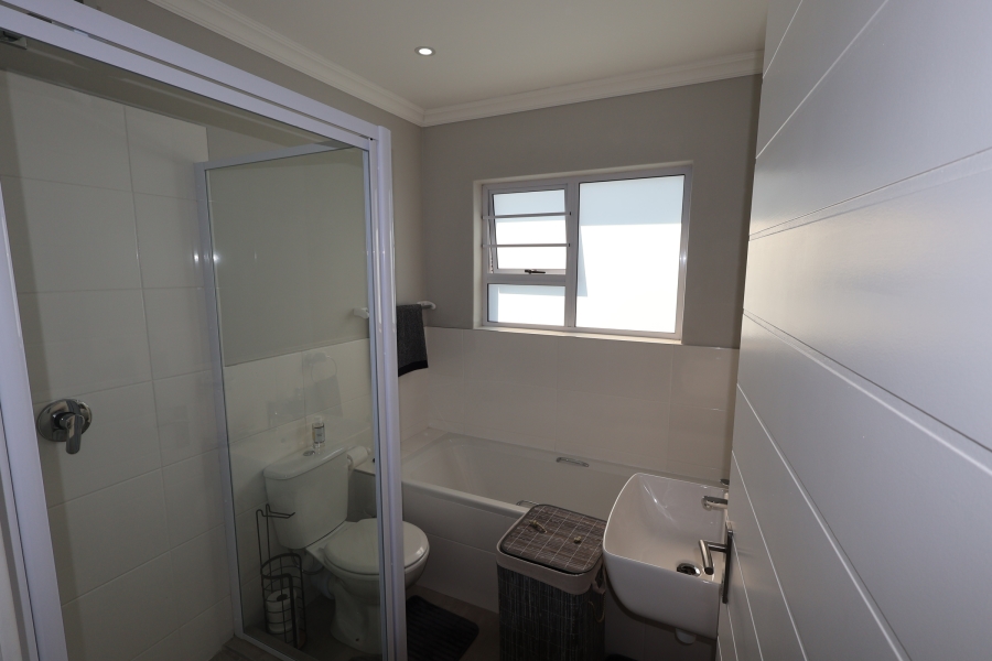 3 Bedroom Property for Sale in Nahoon Valley Park Eastern Cape